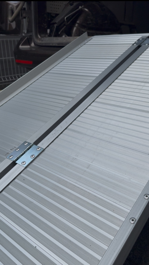 Najazd aluminiowy składany 155cm Najazd aluminiowy składany 155cm